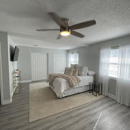 Modern Townhome Tampa Bagian luar foto